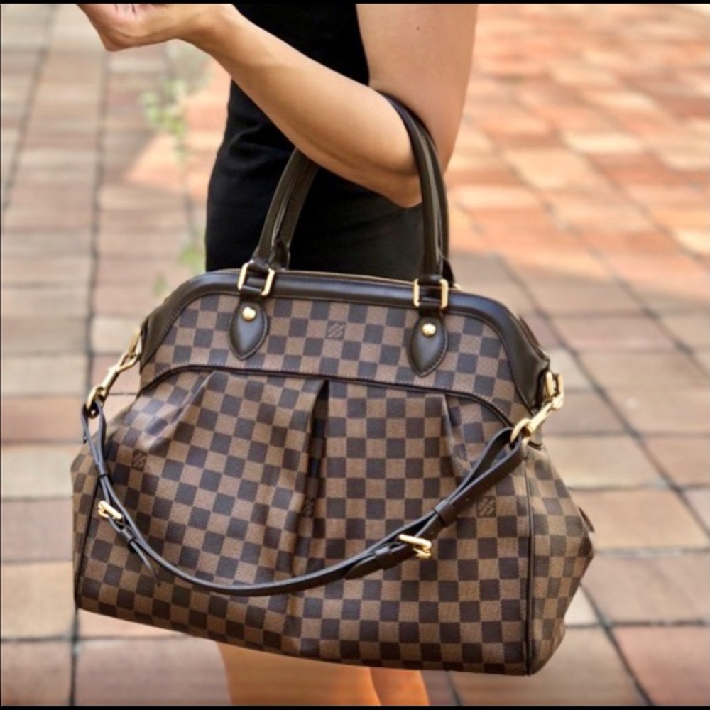 🌟 Louis Vuitton Trevi GM Bag - A Collector's Dream! 🌟
